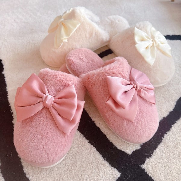 3C14A808308038902AB500A83A94031B/385d6705-1fad-418a-89d7-df27e5b28024.jpg slippers, cozy lined with satin bow
