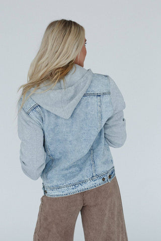 Fall Favorite: My Boyfriends Denim Jacket - Blue Light Wash
