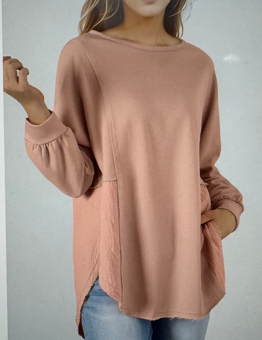Crinkle Splicing Raw Hem Top