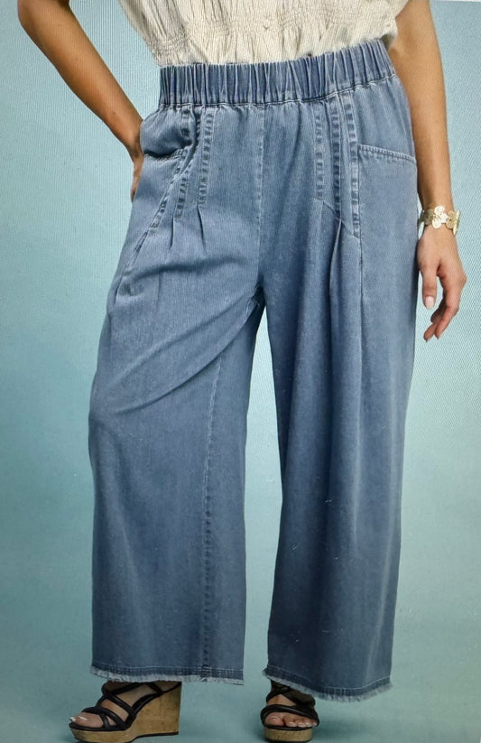 Light Denim Pull on Pants