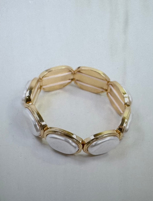 Arlet Oval Pearl Stretch Bracelet