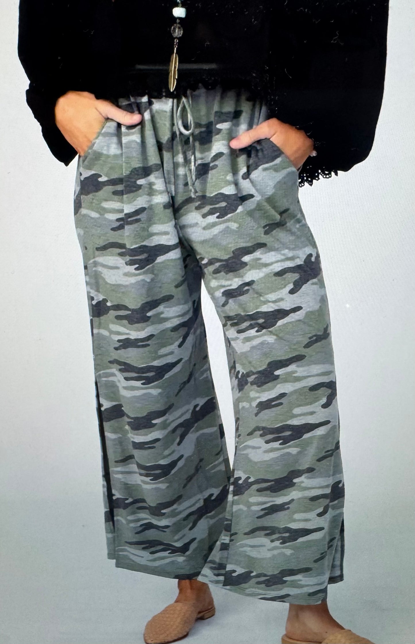 Casual Wanderer Wide Leg Slit Camo Pants
