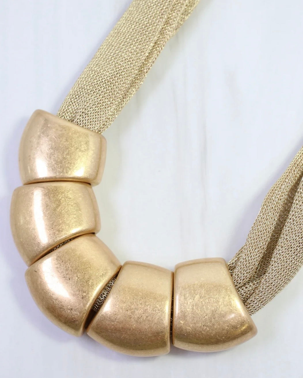 Alexis Mesh Necklace Gold