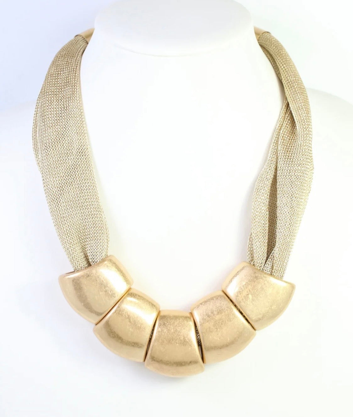 Alexis Mesh Necklace Gold
