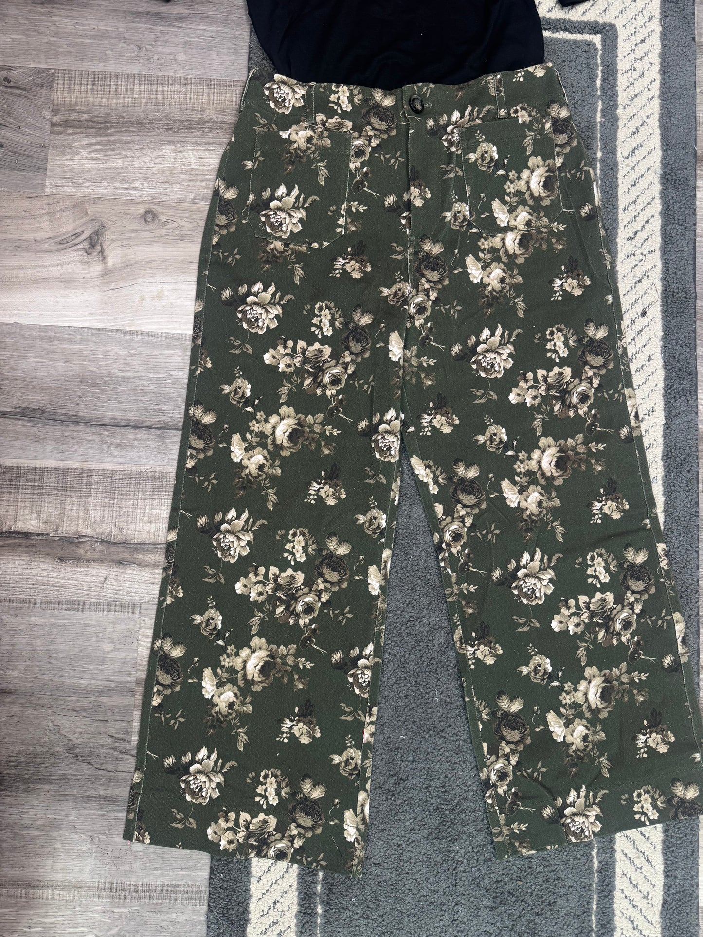 Olive Garden Denim Pants